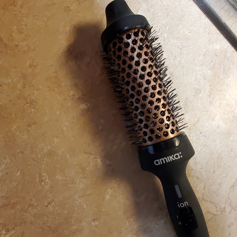 Amika Hot Brush